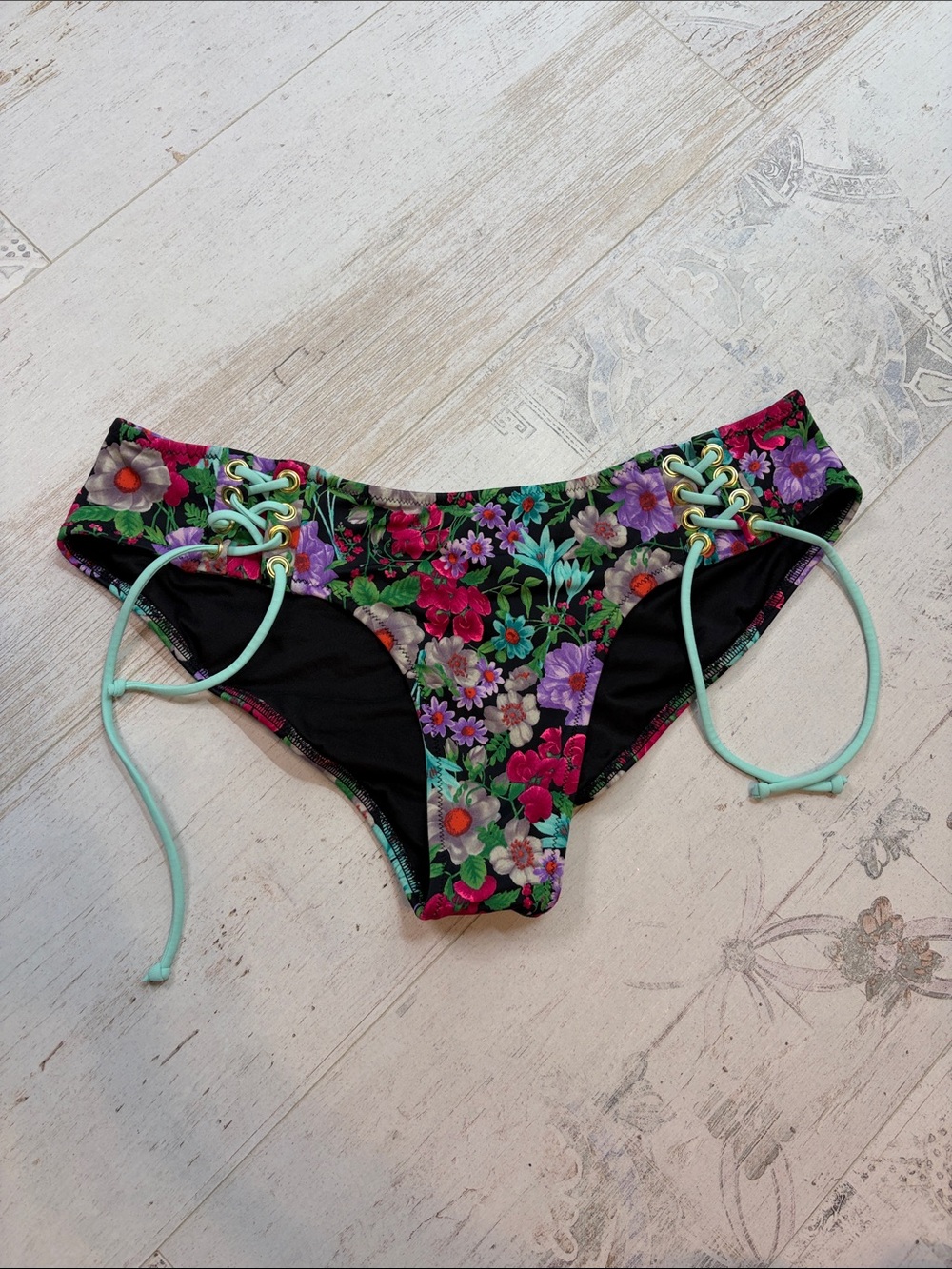 Victorias Secret Black Floral Print Tie Detail Bikini Bottoms Size Medium